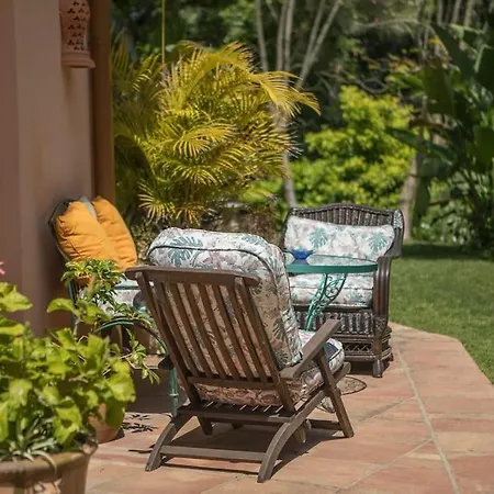 Exotic Tropical W/ Large Pool In Sotogrande! * San Roque (Andalucia)